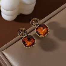 Vintage Amber Crystal Stud Earrings – Elegant Evening Sparkle