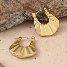 Vintage-Inspired Gold Fan Hoop Earrings