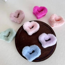 Fuzzy Heart Hair Claw – Soft Plush Clip for Cozy & Cute Hairstyles