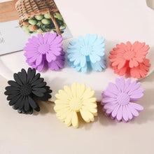 Matte Daisy Flower Hair Clutcher – Soft Touch Pastel Clips