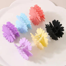 Matte Daisy Flower Hair Clutcher – Soft Touch Pastel Clips