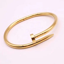 Nail-Inspired Minimalist Bangle